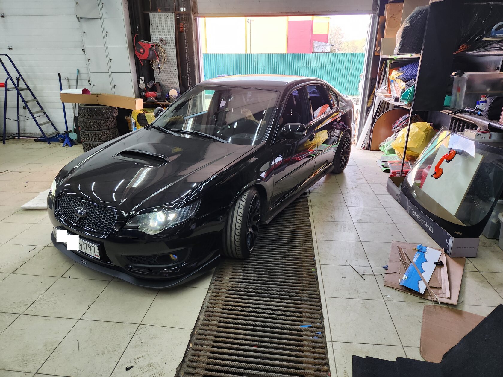 Subaru Legacy 4 (BP) установка автозвука