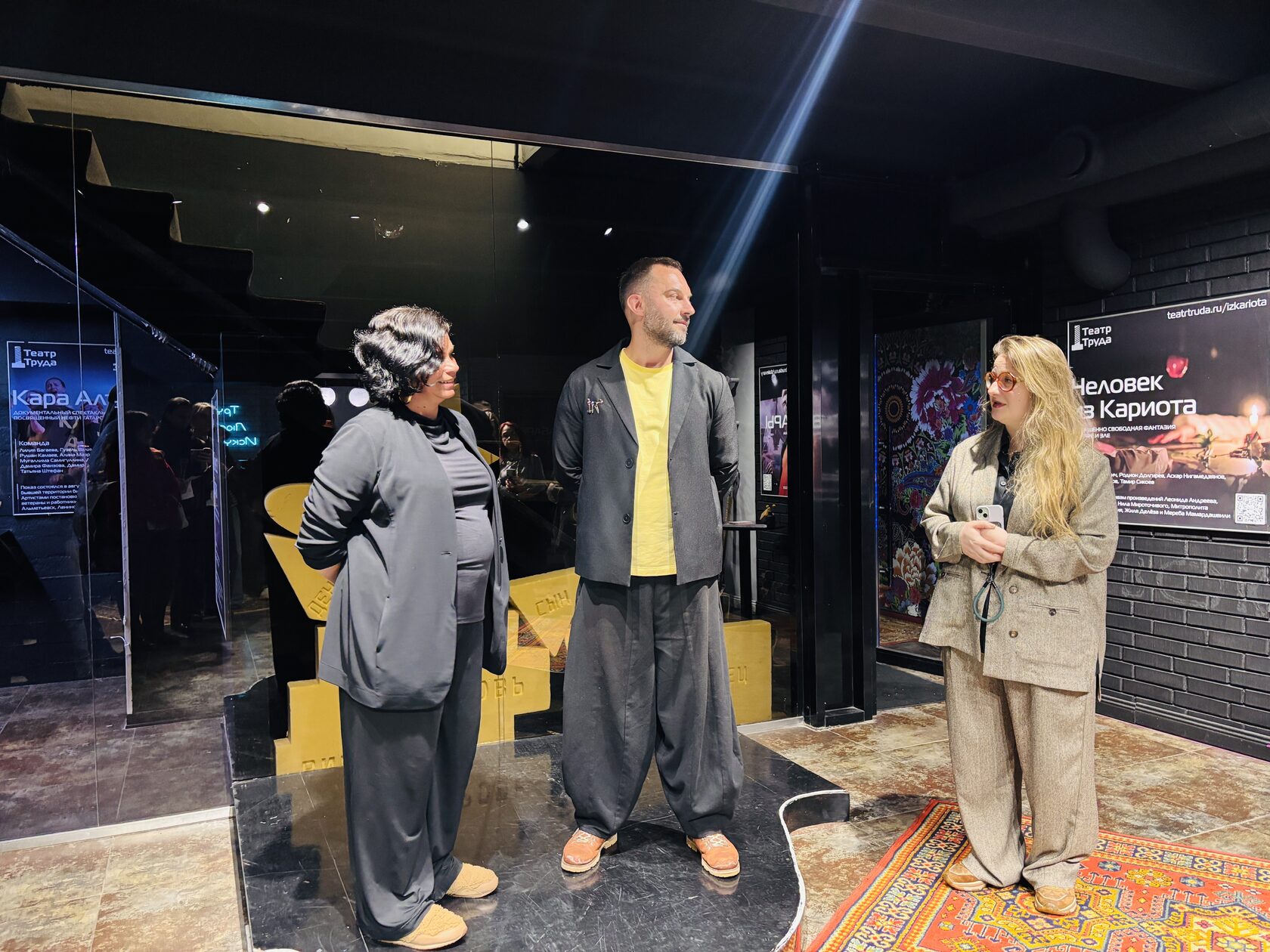 Создатель Театра Труда Алена Лазько (слева) и директор Павел Батуев.