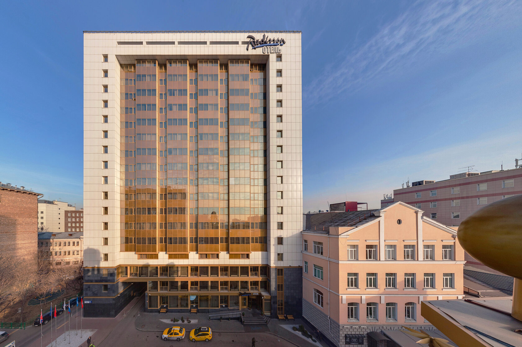 Рэдиссон белорусская. Radisson Blu Belorusskaya. Отель Рэдиссон Москва белорусская. Radisson Blu белорусская здание. Рэдиссон 3 Ямского поля.