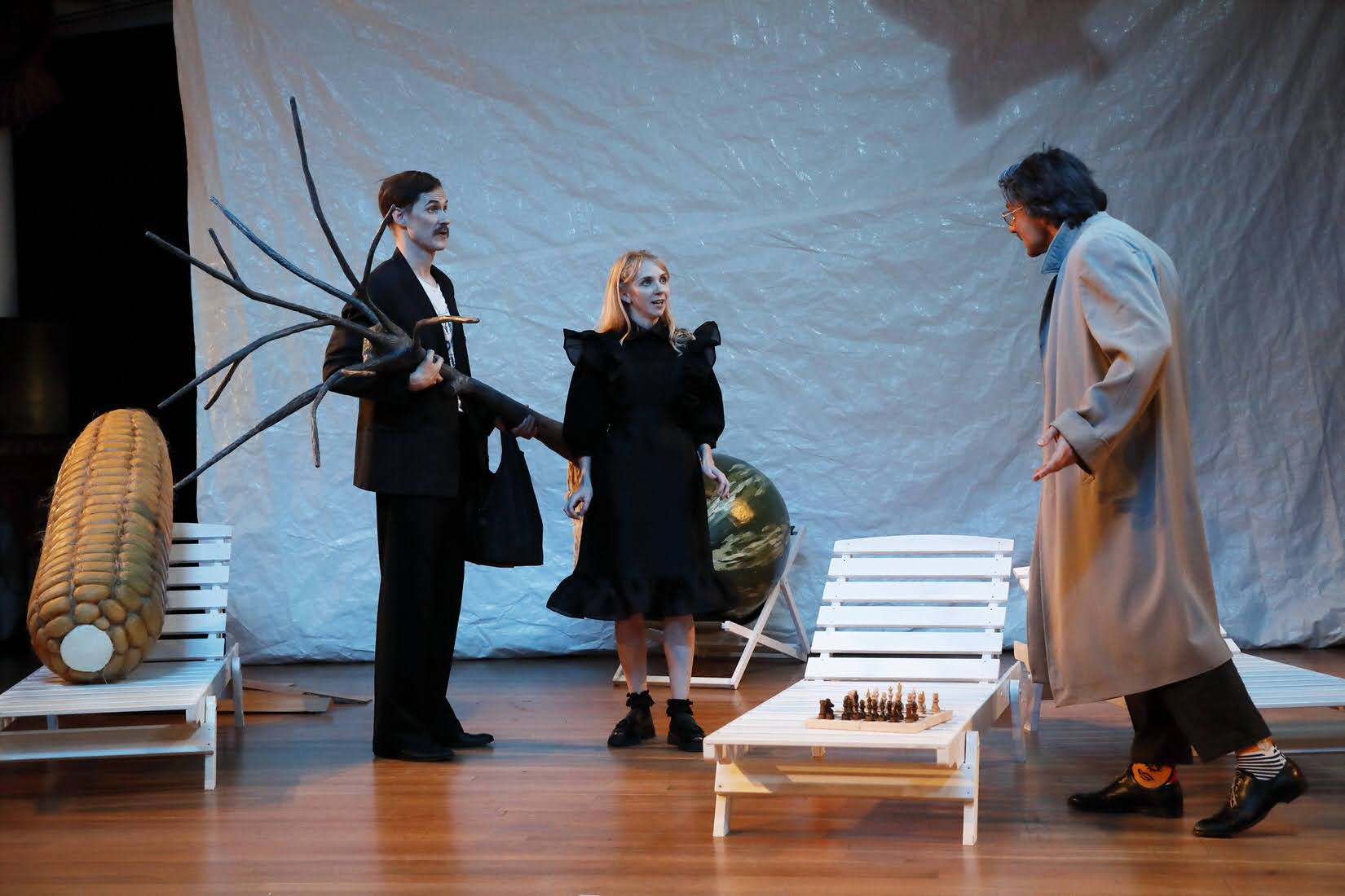 Собака с дамочкой 00016