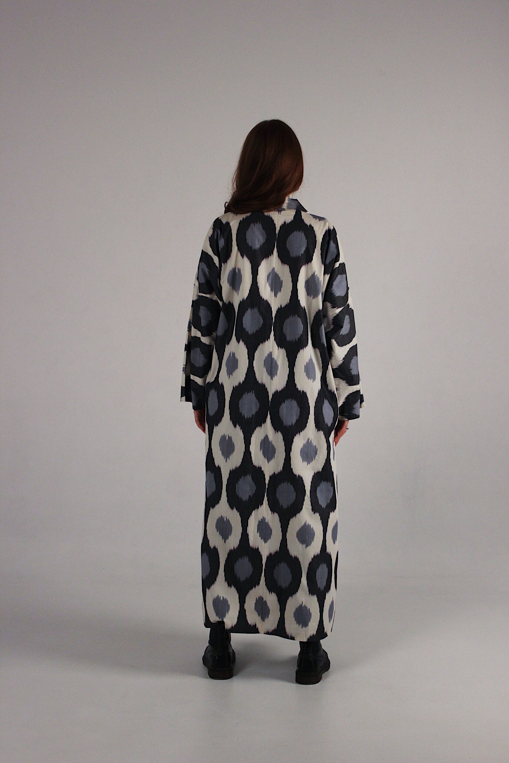 Халат, кимоно, костюм женский. Купить в магазине navigatore. На сайте, озон (ozon), маркете. В москве, спб, по всей россии. Красивый, модный, пляжный, удобный, домашний (home), турецкий, узбесккий, премиум, натуральный, восточный, серый.