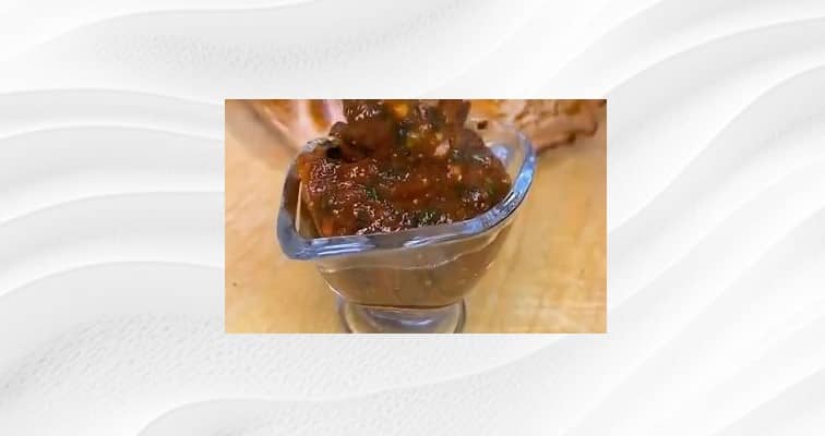 Приготовление красного соуса к шашлыку с кинзой по-грузински: шаг 6