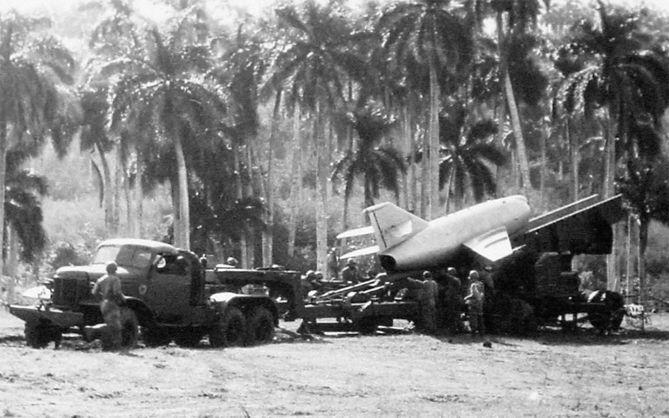 Куба 1962 Карибский кризис. Карибский кризис октябрь 1962. Ракеты р-12 на Кубе.