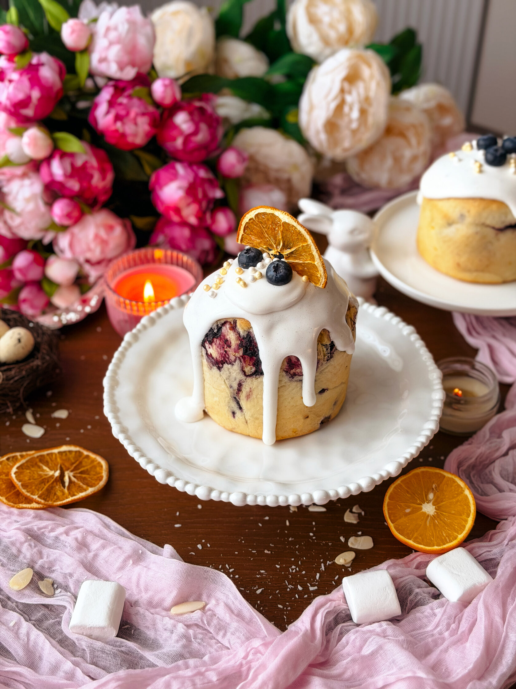 Апельсиновый кулич с черникой