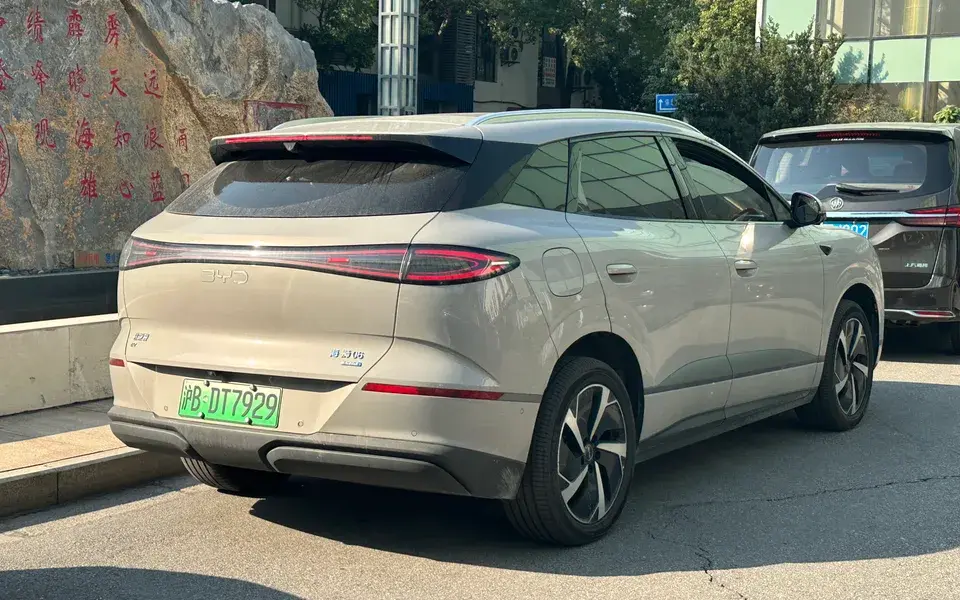 BYD Sealion 06 — визуальный ориентир модели