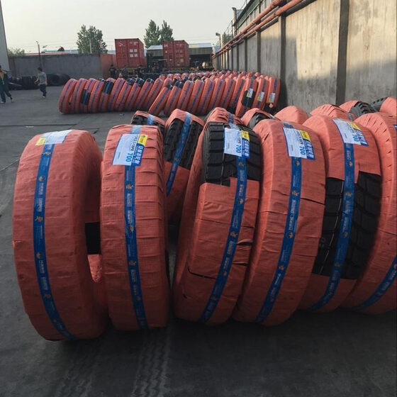 Грузовые шины китай контент. Satoya 315/70r22. Грузовые шины 12. Китайские шины для грузовиков 22. Шины для грузовиков.