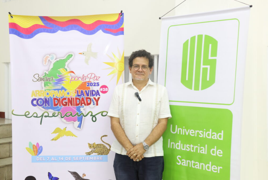 Profesor UIS presenta en Barrancabermeja libro sobre la resistencia de la Iglesia en tiempos de conflicto