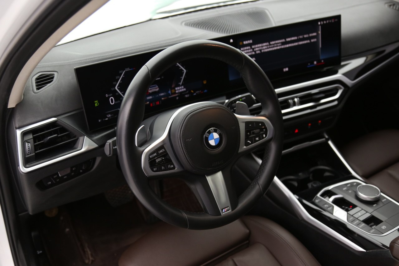 BMW 3 Series 320Li (Long)