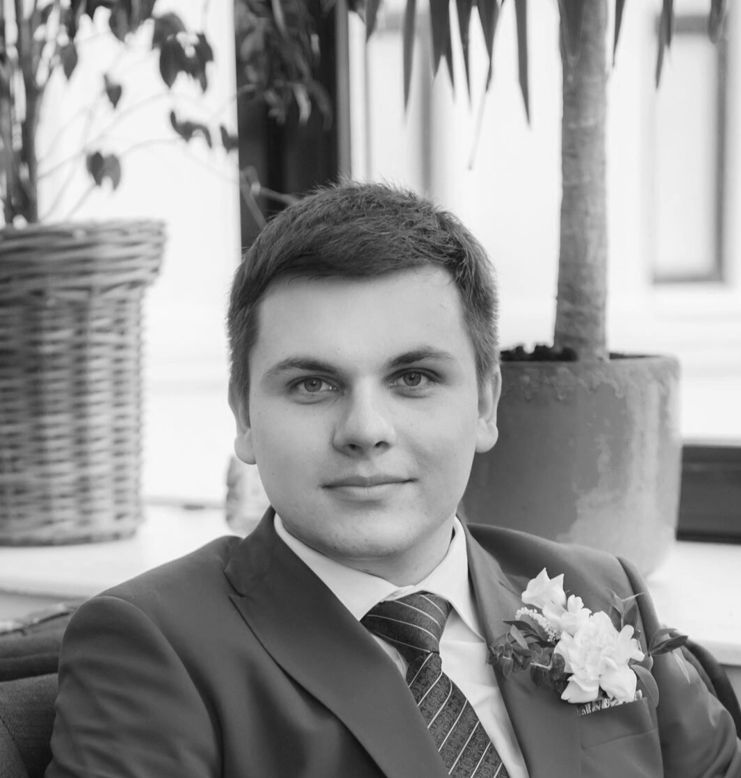 Денис Лебедев