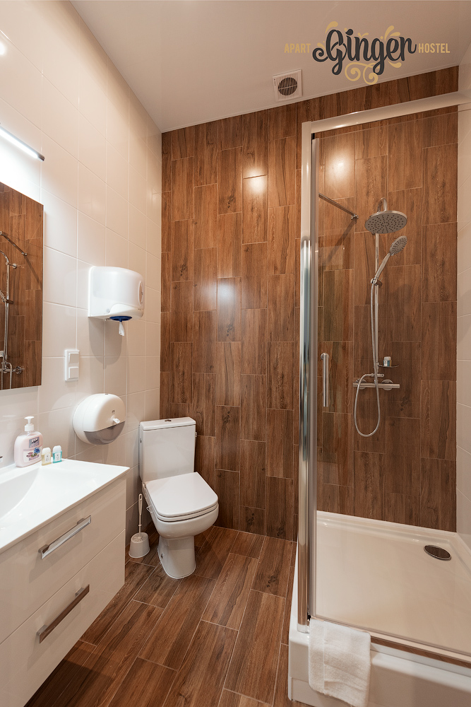 Ginger Hostel Krakow Low Price Cool People Good Community