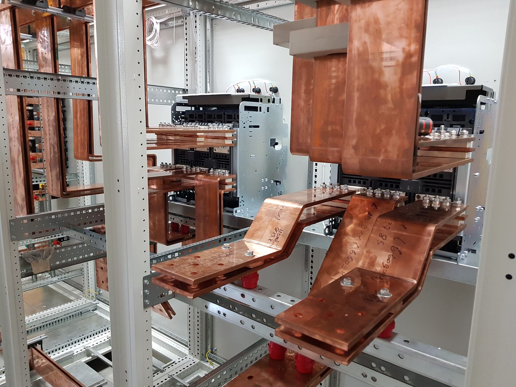 Низковольтные комплектные устройства (НКУ) FE20