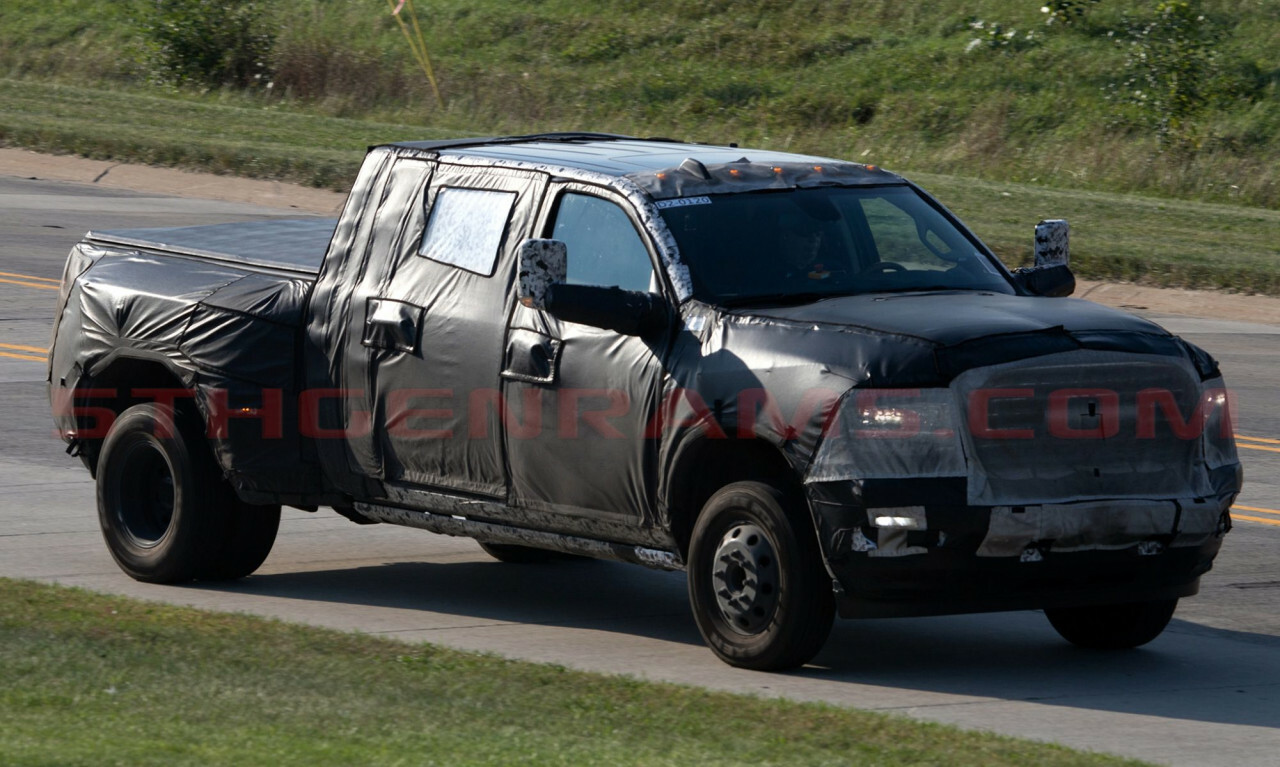 Dodge Ram 2500 Power WagonRAMBOX