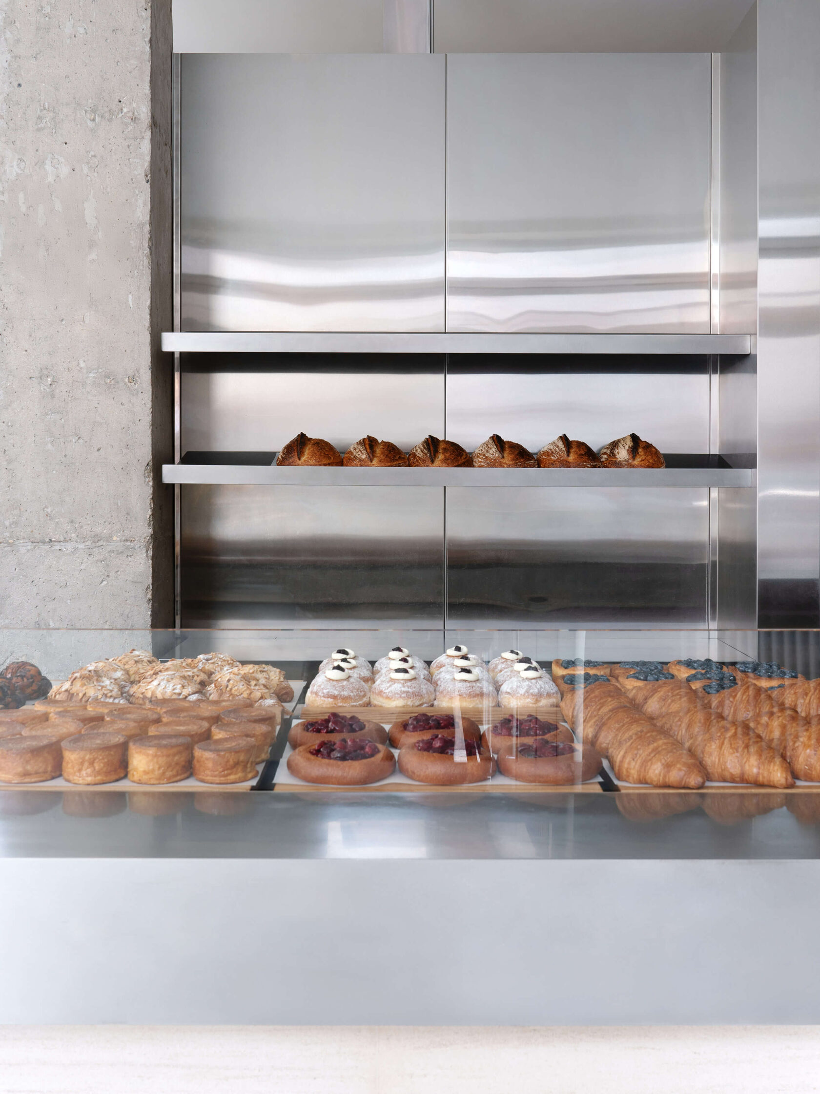 История успеха пекарни Zoe: Карамельная бабка, маритоццо и секрет семейного бизнеса