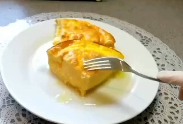 Приготовление пышного омлета с молоком в духовке как в садике: шаг 7