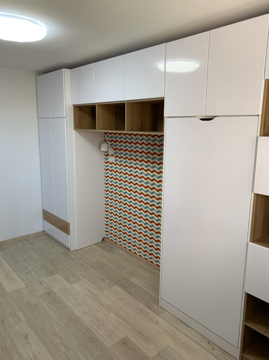 Шкаф для детской комнаты