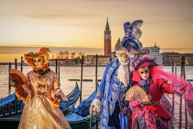 Венецианский карнавал. Автобусные туры в Венецию с Esfiria Travel