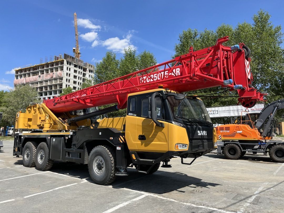 Автокран SANY STC 250T5-5R 25тн