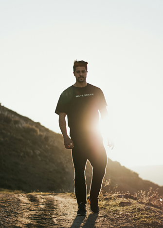 Мужская повседневная одежда от российских производителей