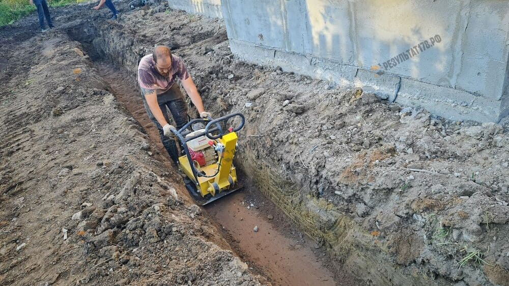 Дренаж фундамента и осушение участка в спб под ключ 