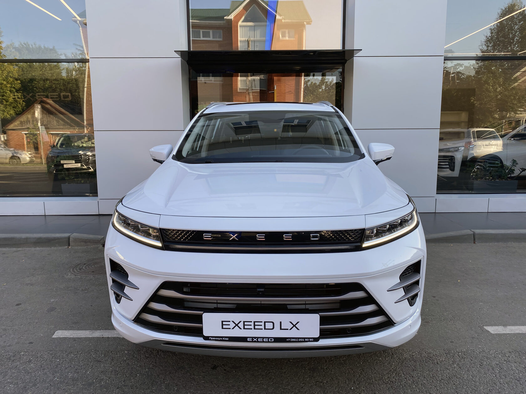 Exeed lx авто. Exceed LX 2022 белый. Exeed LX 2022 белый. Exceed TXL 2022. Exeed LX Luxury 2023.