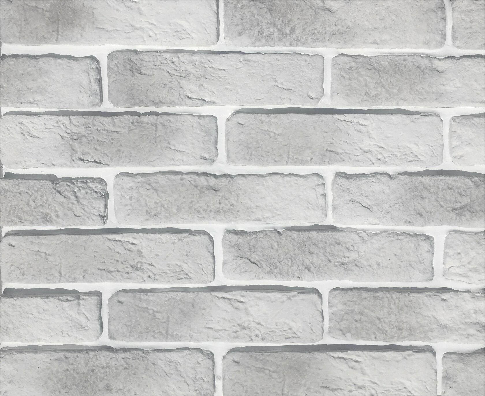 Декоративный кирпич и плинтус соединение