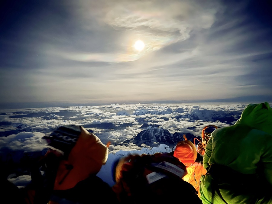 как взойти на Эверест в 2025 году