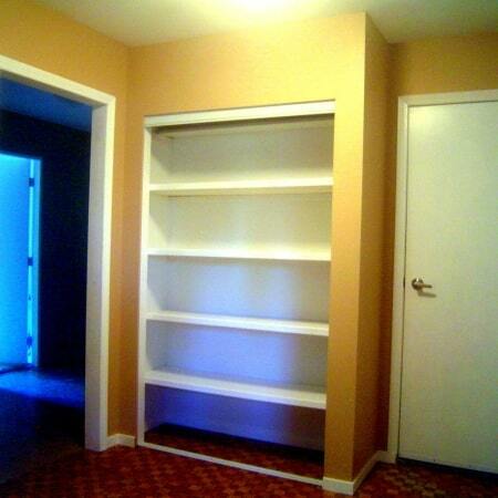 Встроенные шкафы из гипсокартона в спальне - 77 фото