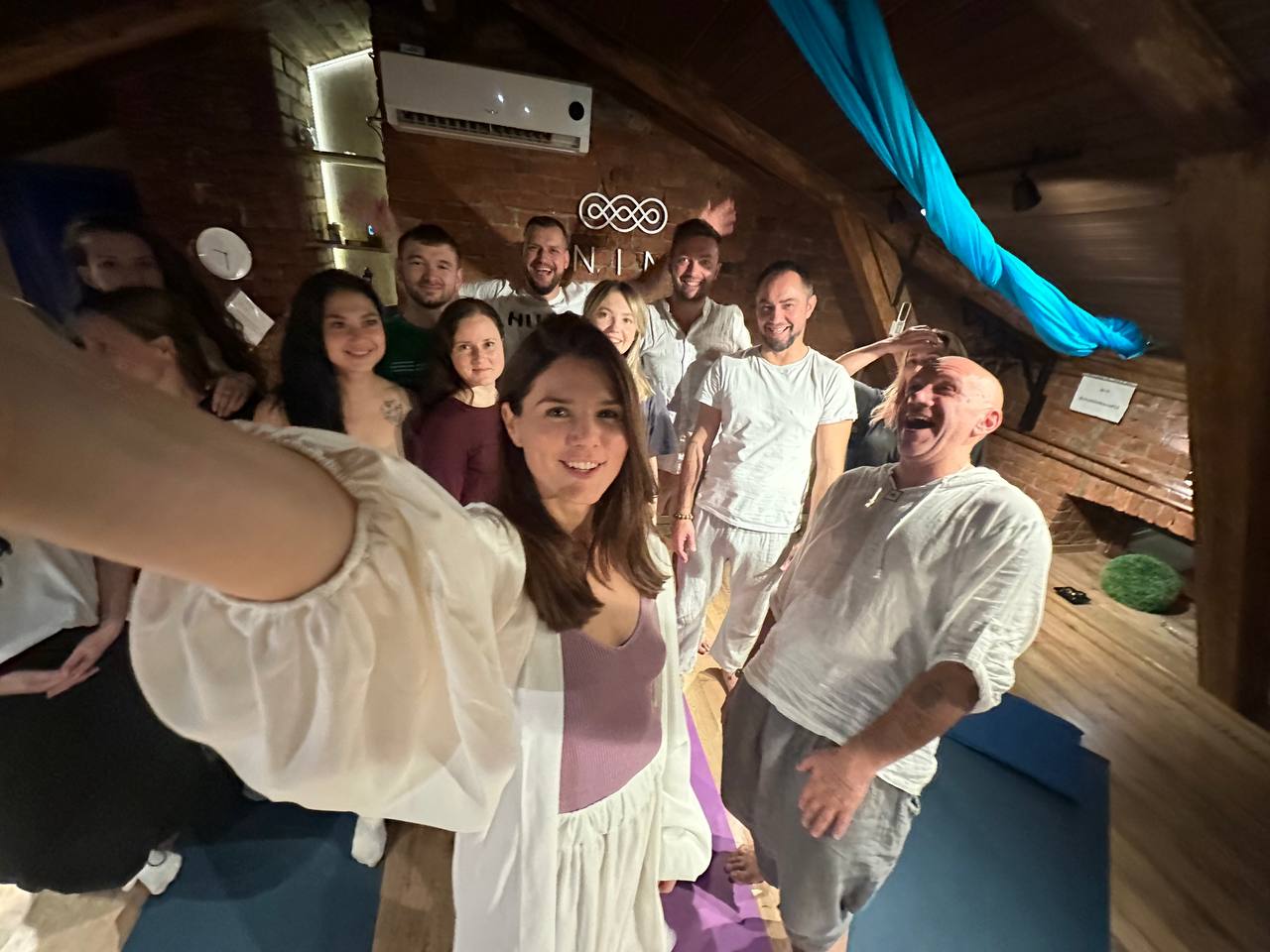 Susanna bilan porno film tomosha qiling