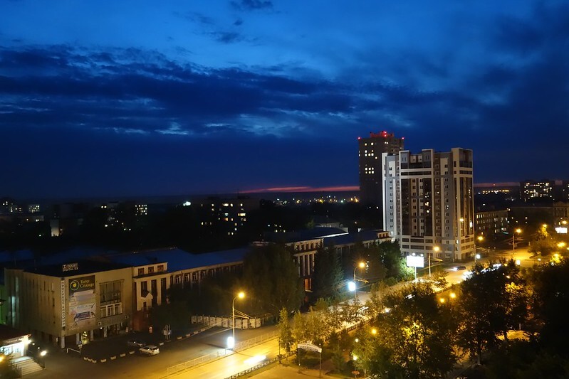 Новосибирск вечер закат город дома высотки закат