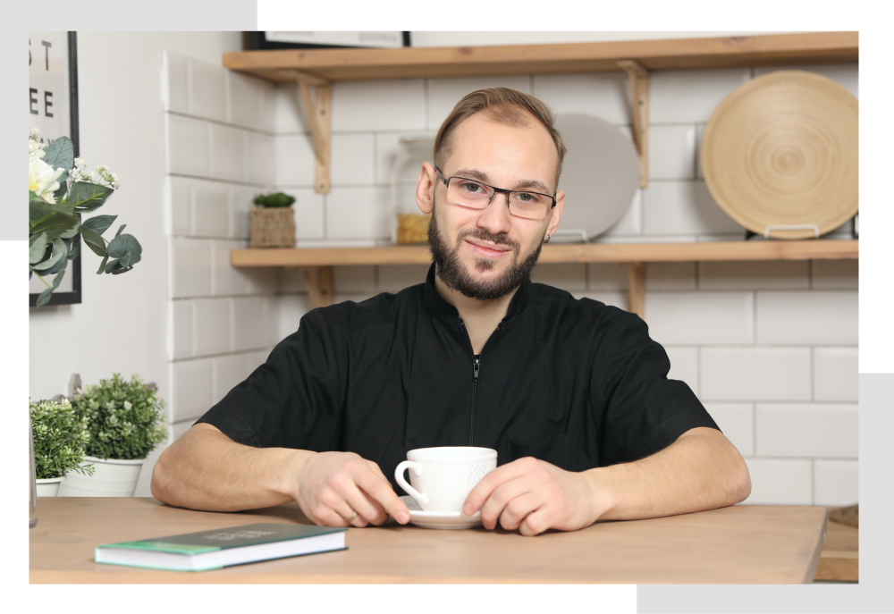 Массажист Юрий Свойский