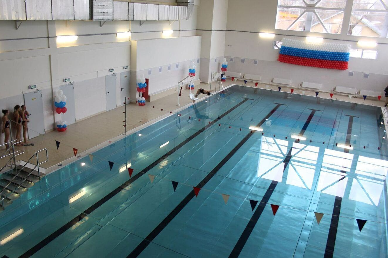 Бассейн РГСУ улица Вильгельма Пика 4, школа плавания для детей от 3 до 15 лет Strong Swim