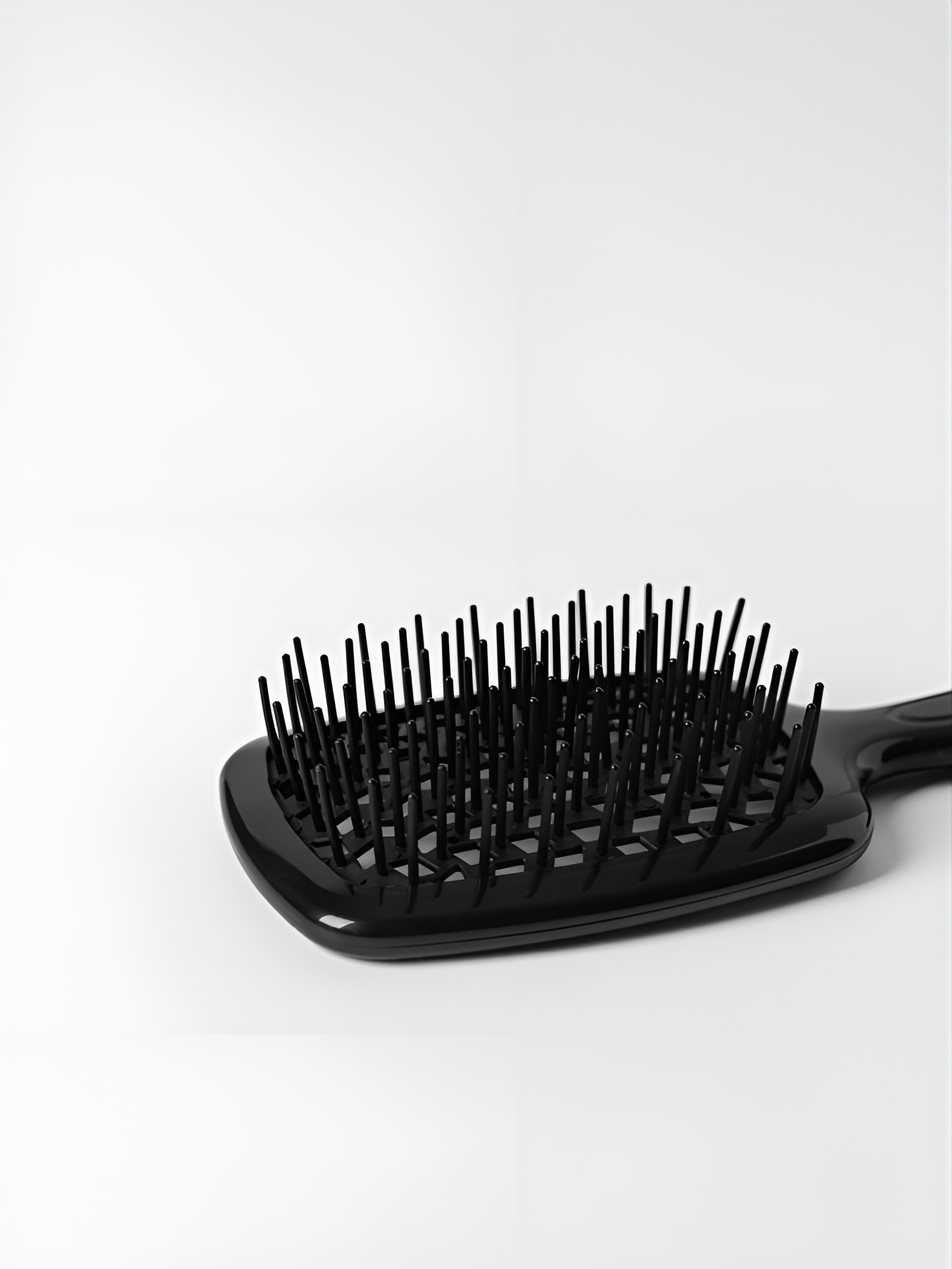 черная расческа