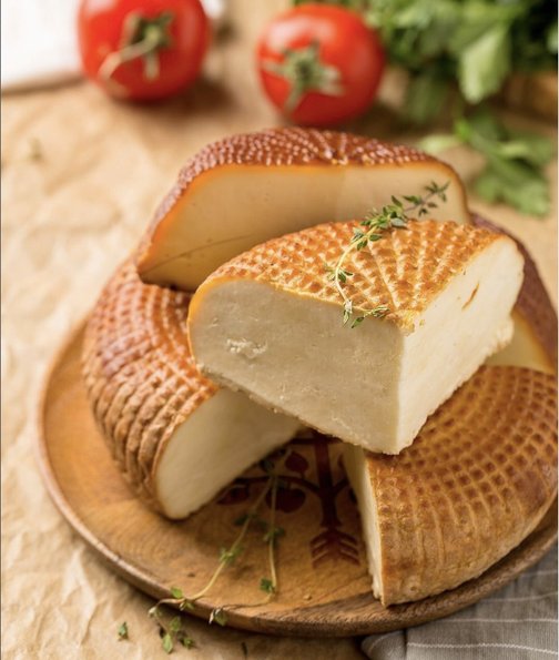 Кабардинский сыр. Кабардинский сыр копченый. Cheese RF,fhlbycrb. Кабардинский сыр в рассоле.