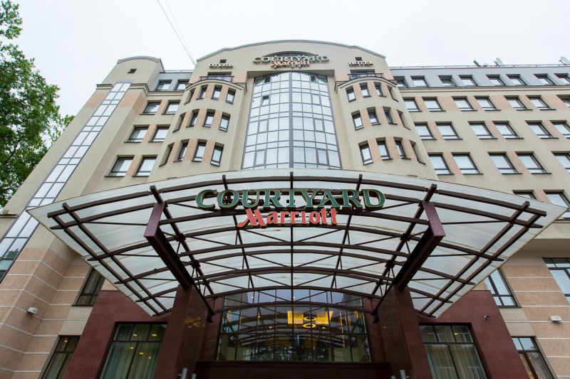 Courtyard marriott center. Отель Марриотт Санкт-Петербург Грибоедова 166. Гостиница Кортъярд Марриотт Санкт-Петербург Пушкин отель. Канал Грибоедова 166 гостиница Марриотт. Марриотт отель Санкт-Петербург канал Грибоедова.