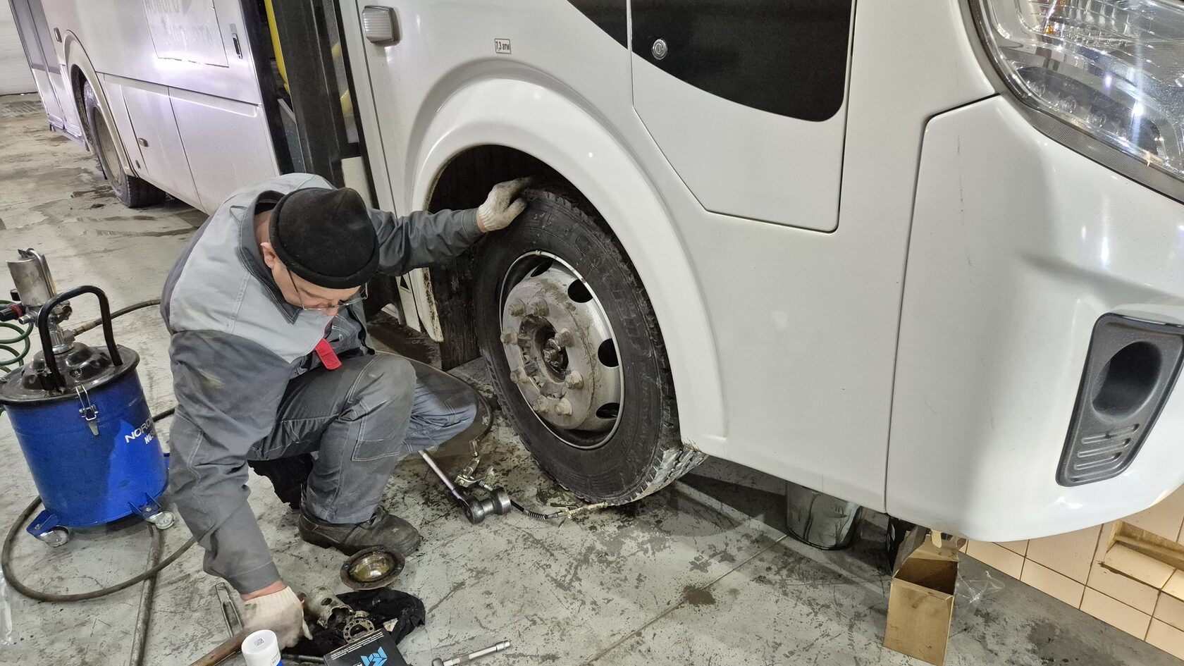 Регулировка автобуса Вектор Некст