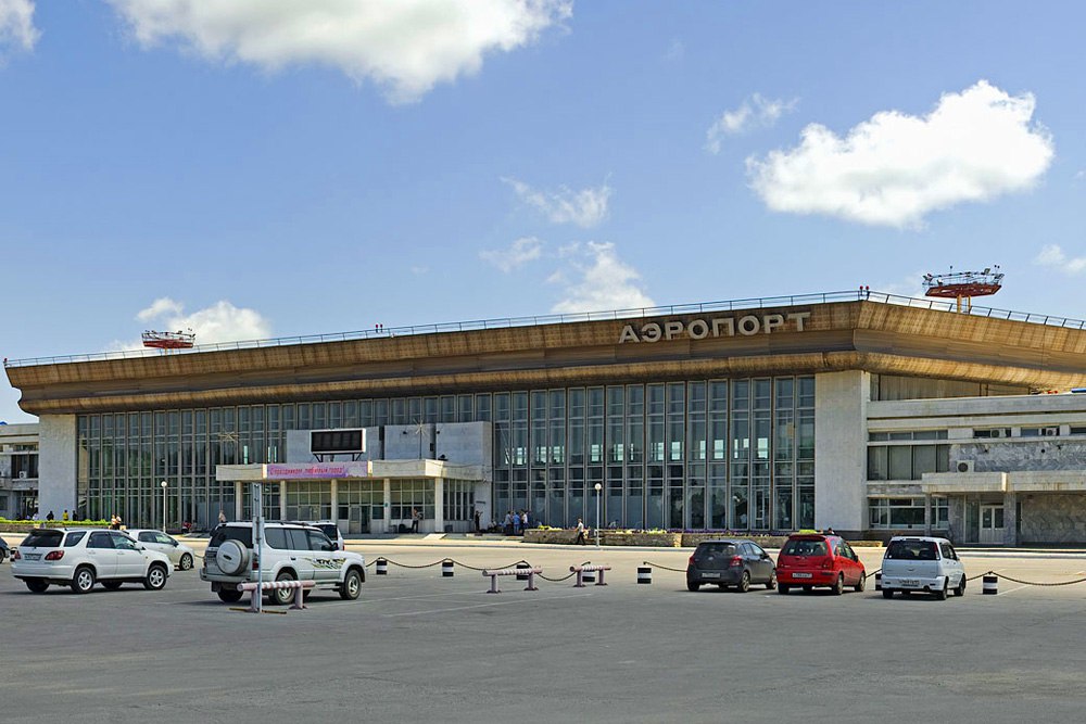 Сколько аэропортов в хабаровске. Старый аэропорт Хабаровск. Аэропорт Хабаровск Международный терминал.