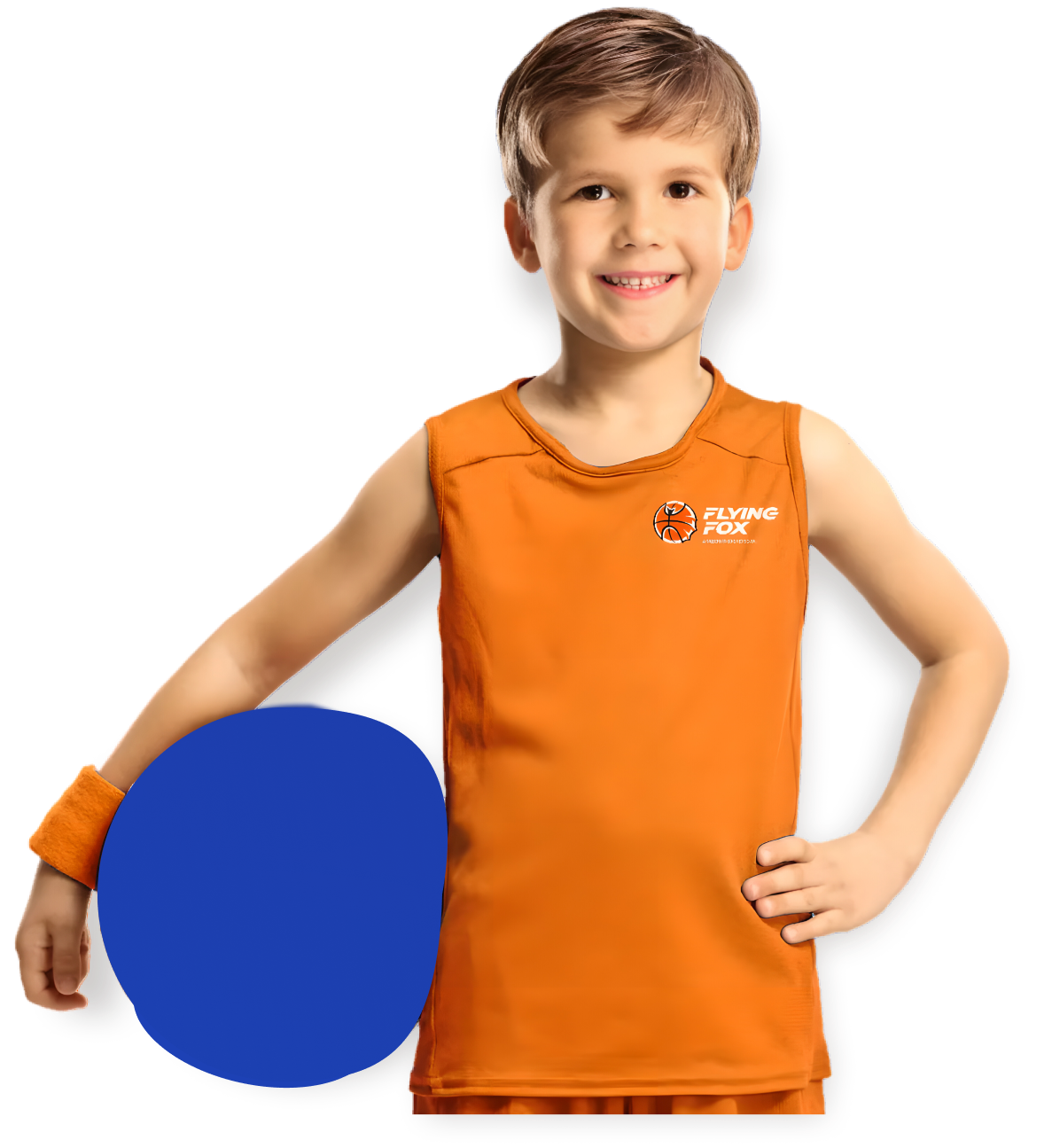 Юный мальчик баскетболист