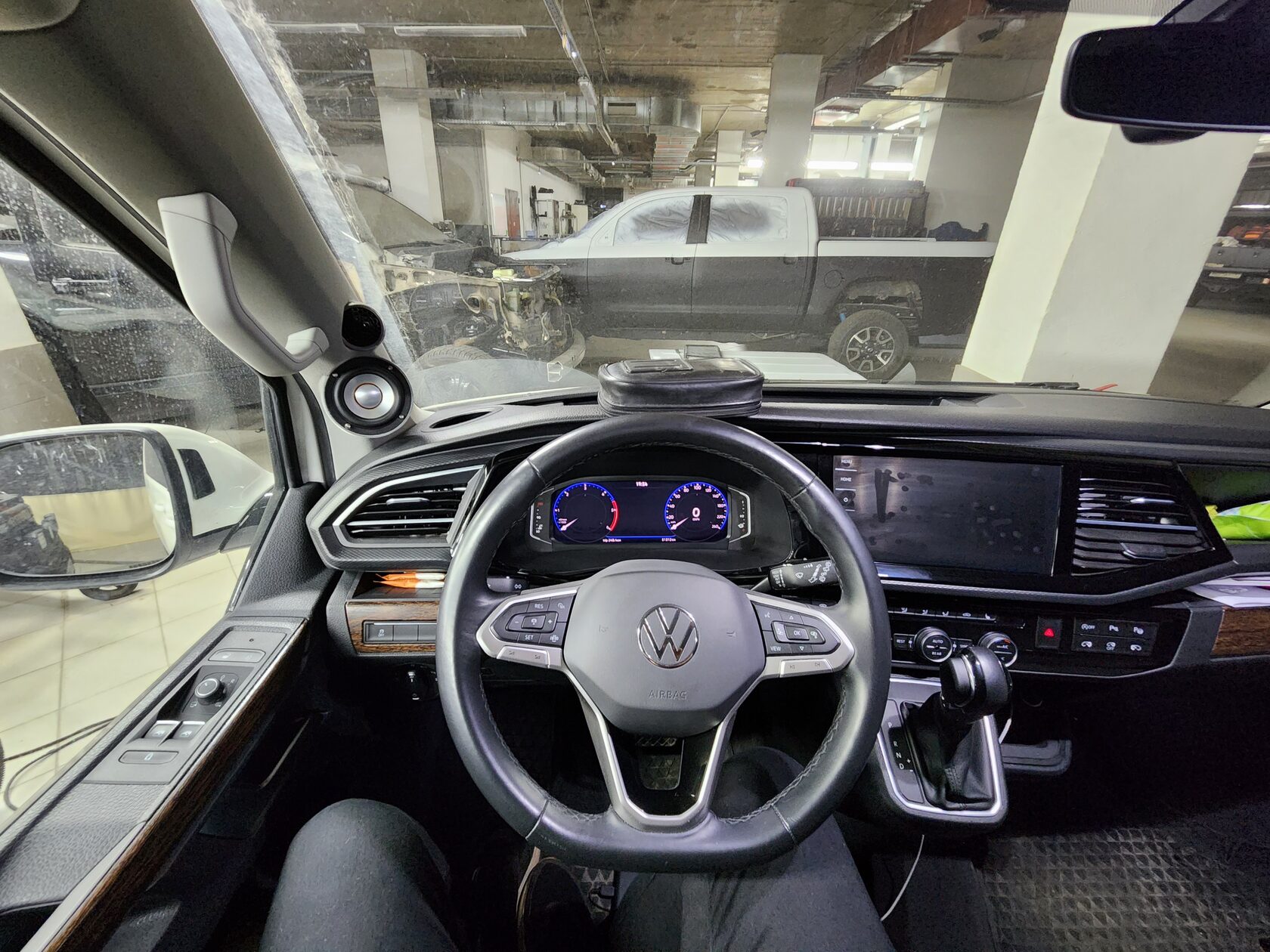 установка автозвука volkswagen multivan t6