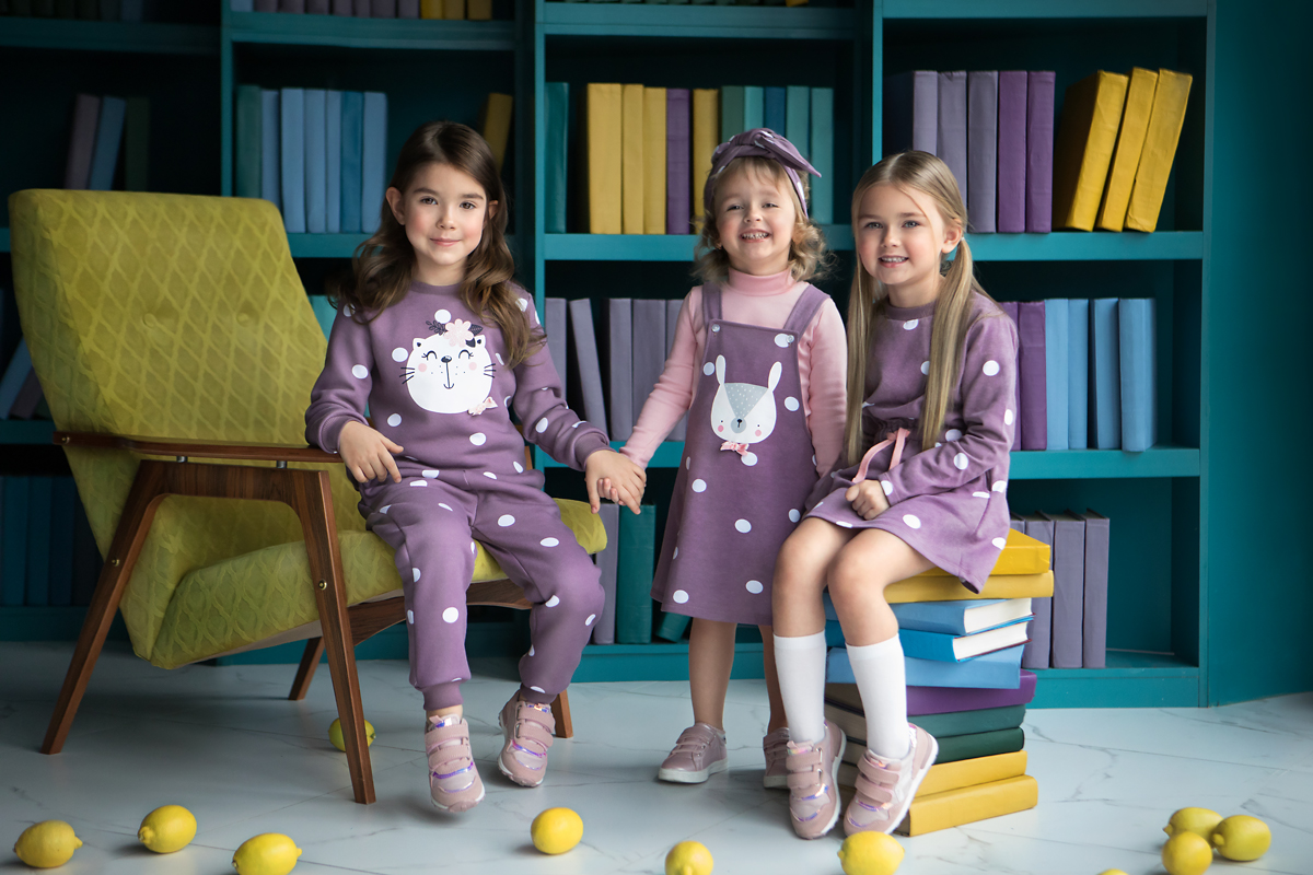 Три девочки