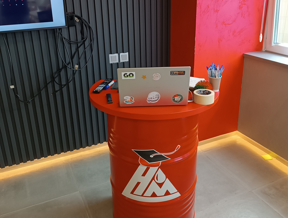 Академия Нефтьмагистраль и Караваевы