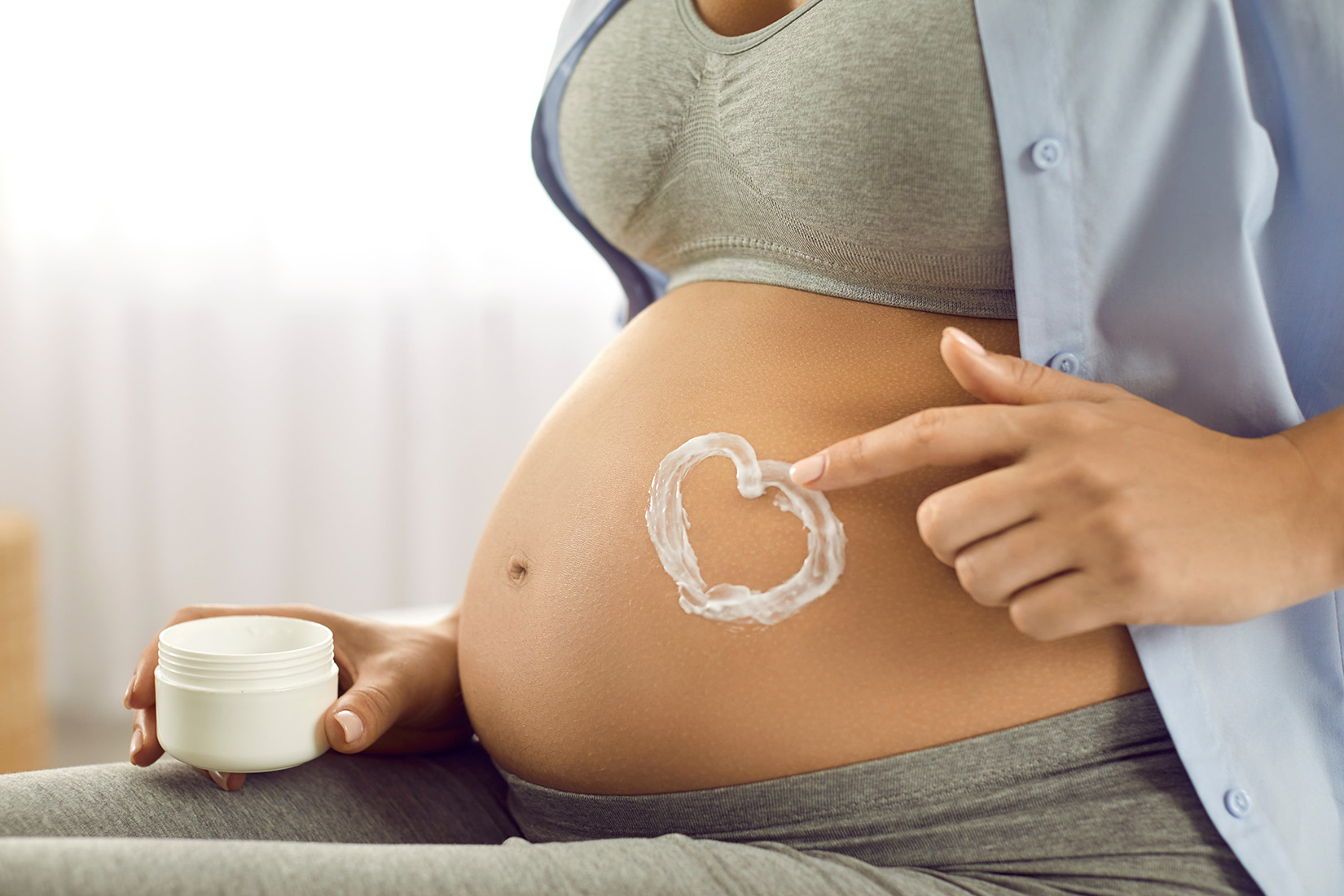Как убрать растяжки после беременности на животе
