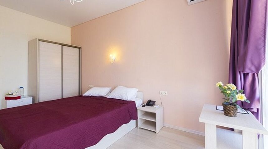 Пансионат ривьера пицунда. Ривьера, пансионат стандарт -* пицунда. Ривьера 2 пицунда 400 м до моря. Ривьера 2 абхазия пицунда. Ривьера 2 абхазия пицунда.