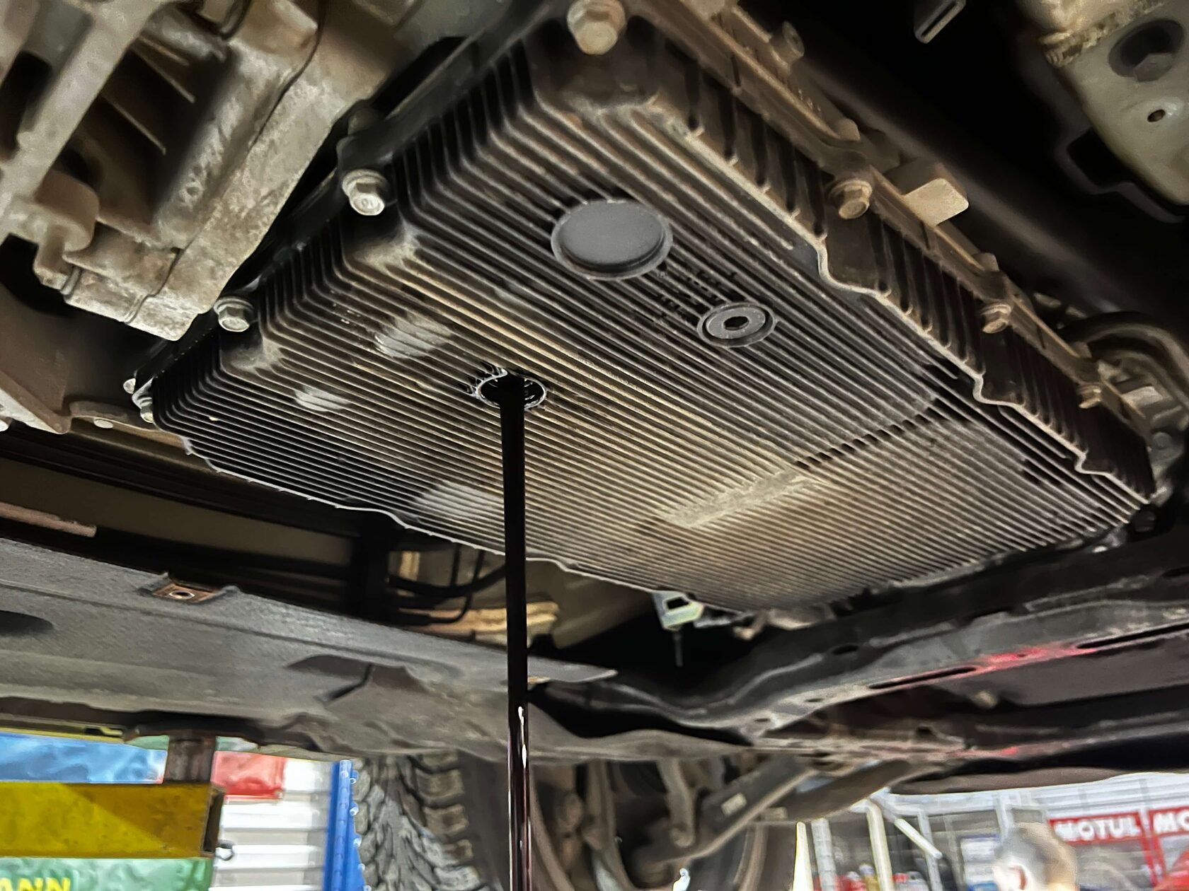 Слив масла из коробки передач Hyundai