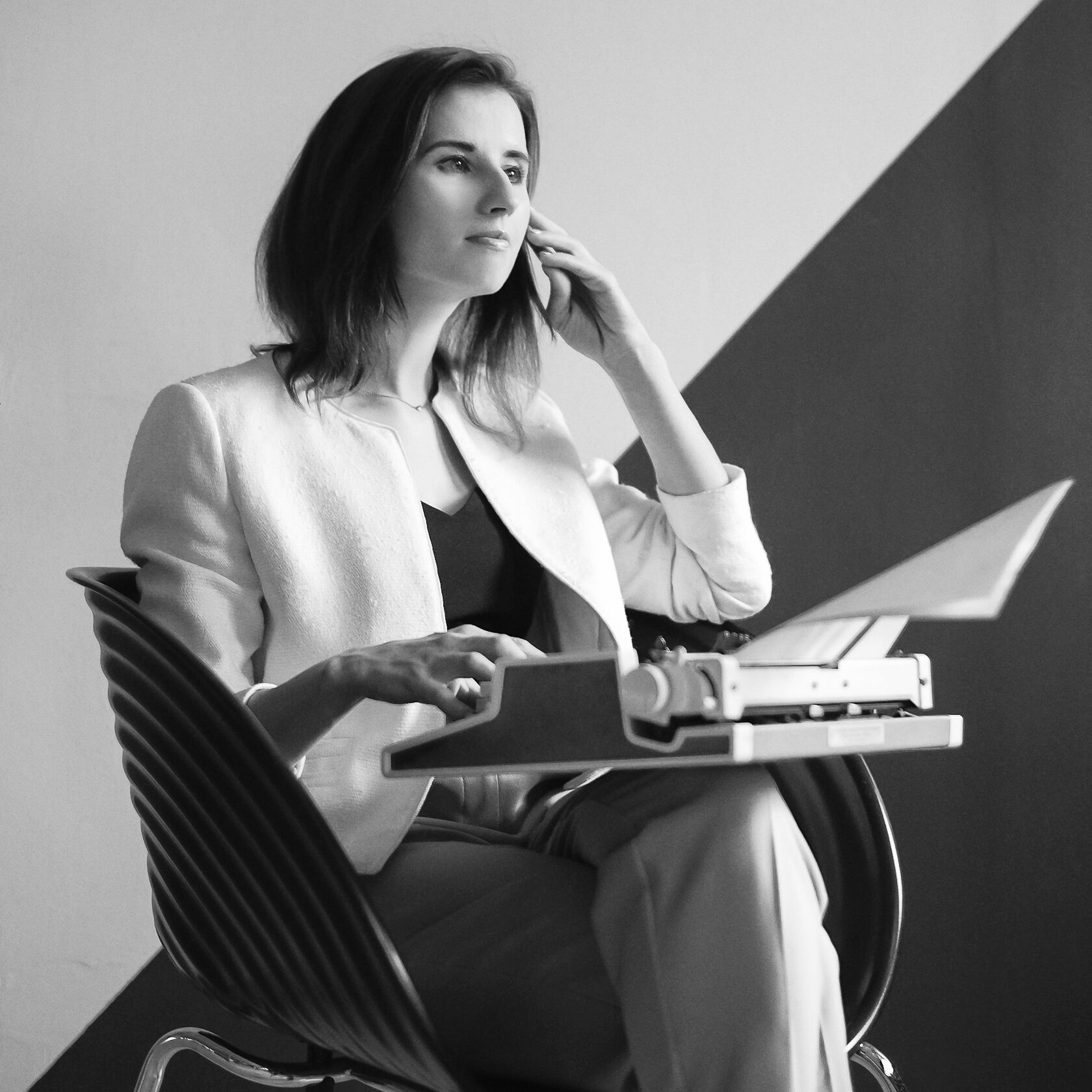 Анна Сухова-помогаю писать книги