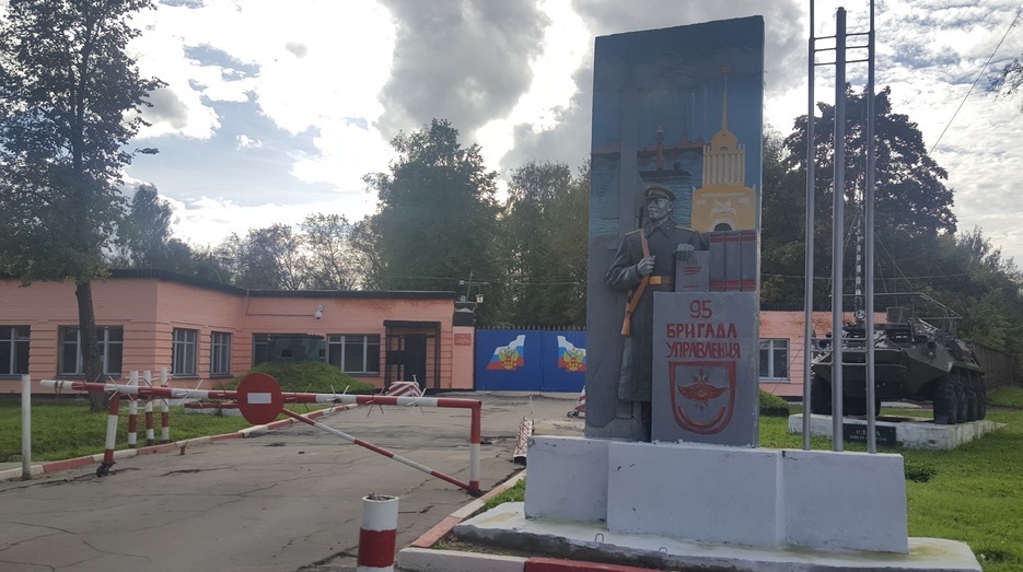 Здания и сооружения базового военного городка № 1, п. Горелово, Июнь - Август, 2016 г. — фото 10