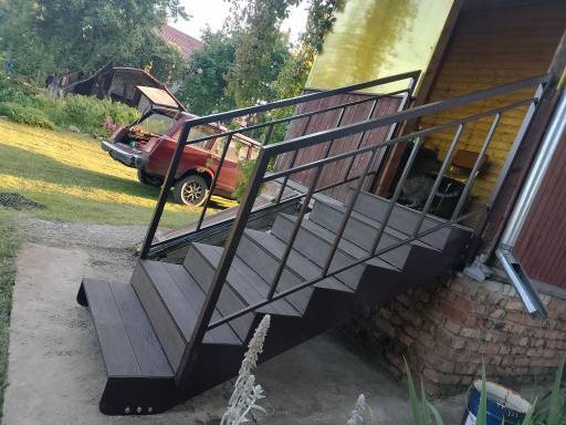 Лестница с промежуточной площадкой