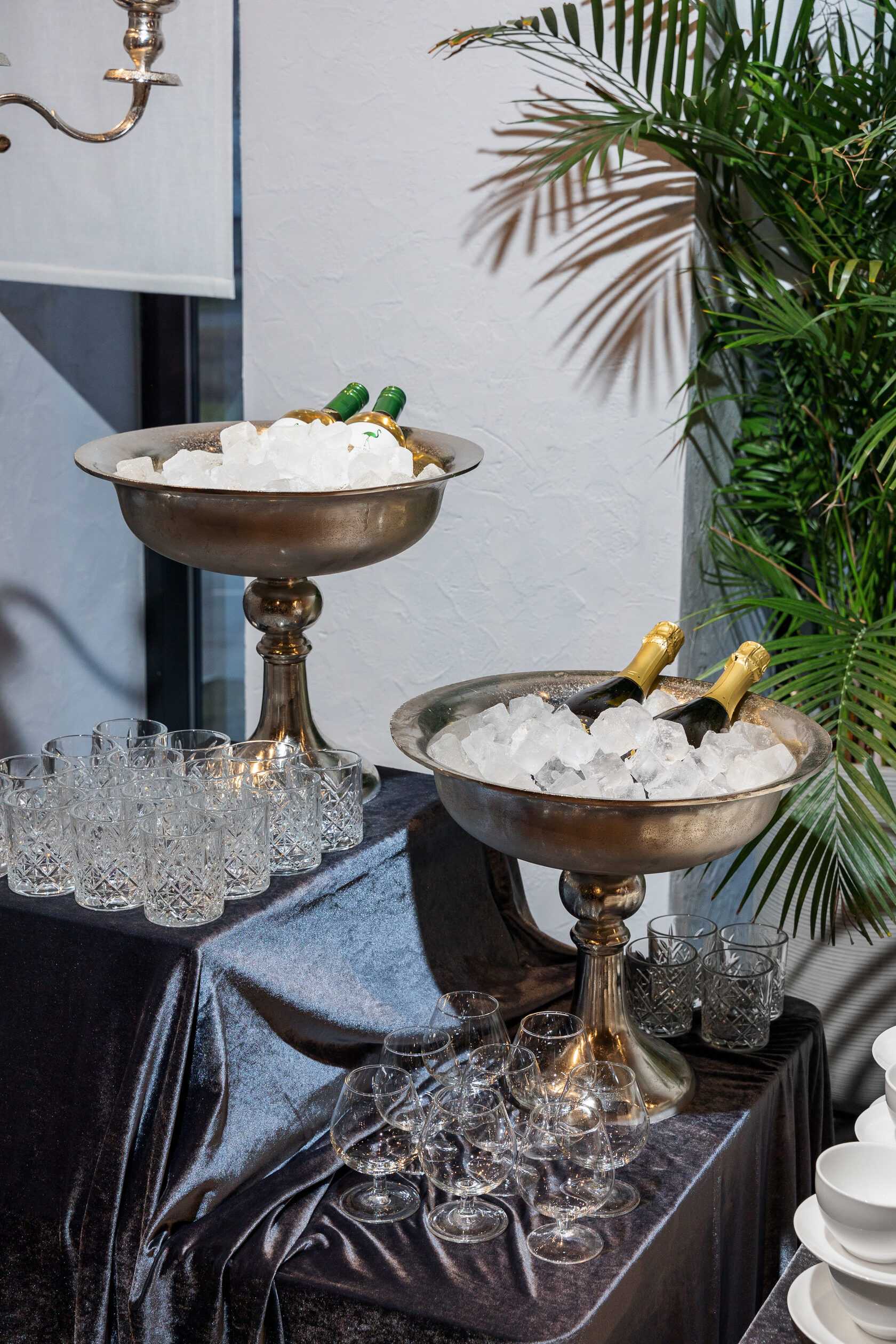 Барная зона на фуршете — авторские напитки и коктейли выездной кейтеринг Smile Event Москва