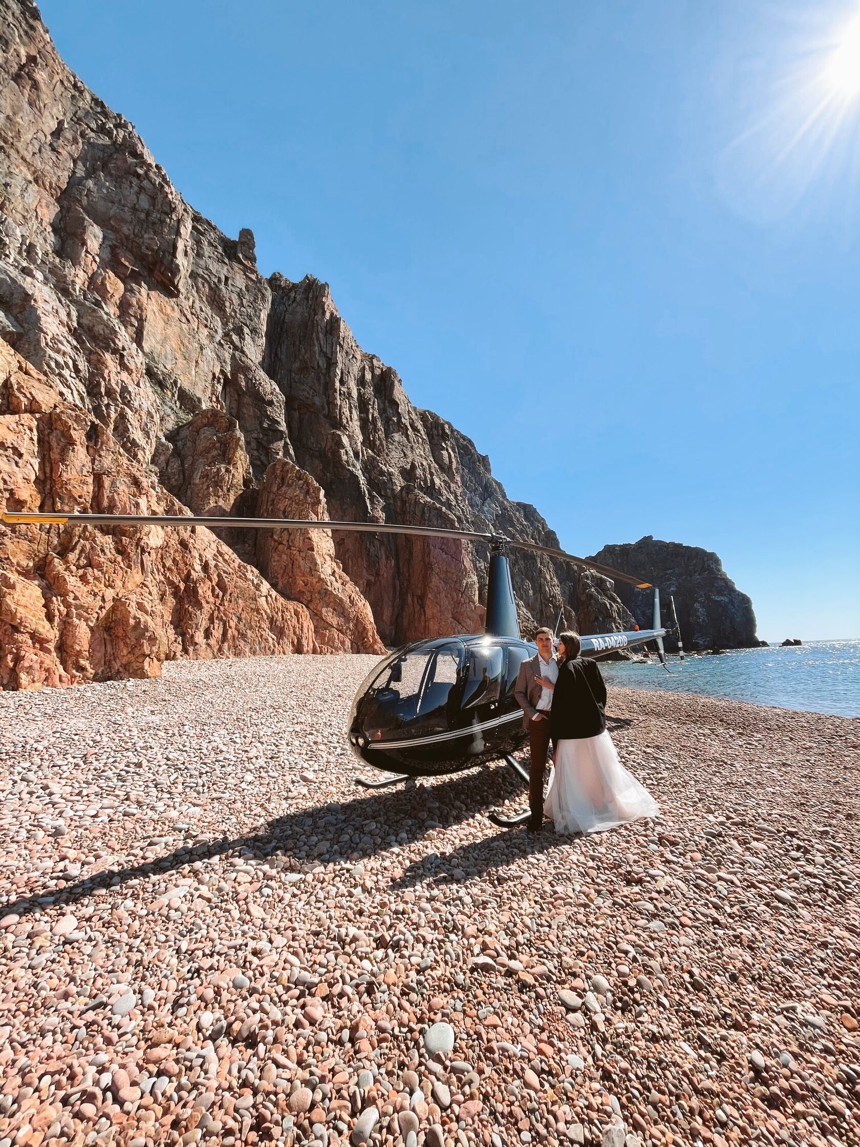 Свадебный полет на вертолете и выездная регистрация на острове
