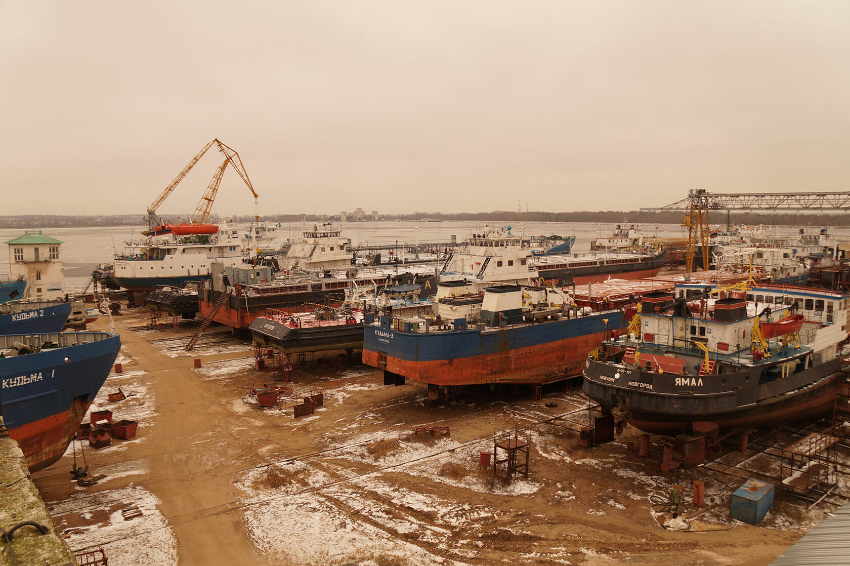 Судоремонтный завод. Завод ГСРМЗ Городец. Судостроительный завод Городец. Городецкая судоверфь Нижегородская область. ООО 