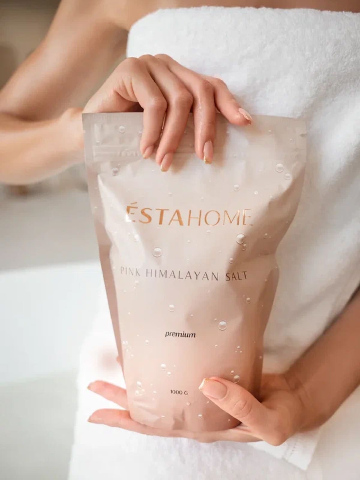 Брендинг косметического бренда Estahome: логотип, упаковка, оформление соцсетей